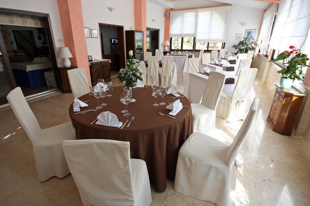 Hotel Carmen Krnica Zewnętrze zdjęcie